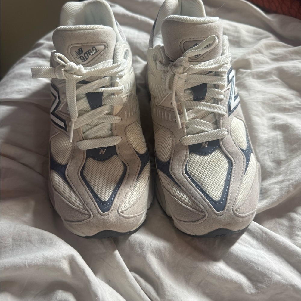 New Balance Cream and Blue Athletic Shoes - Picture 5 of 6